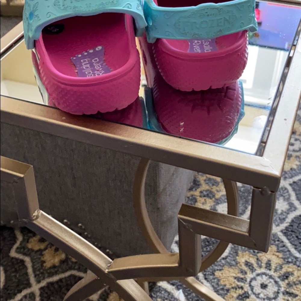 Crocs - Picture 2 of 3